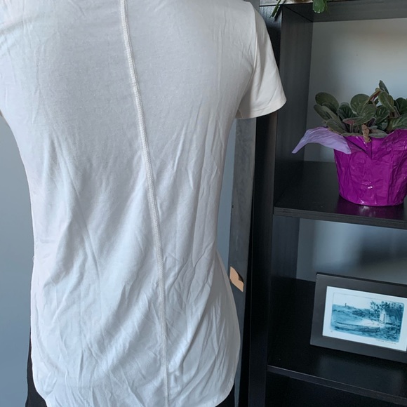 Super cute inspirational tee! - Picture 3 of 4